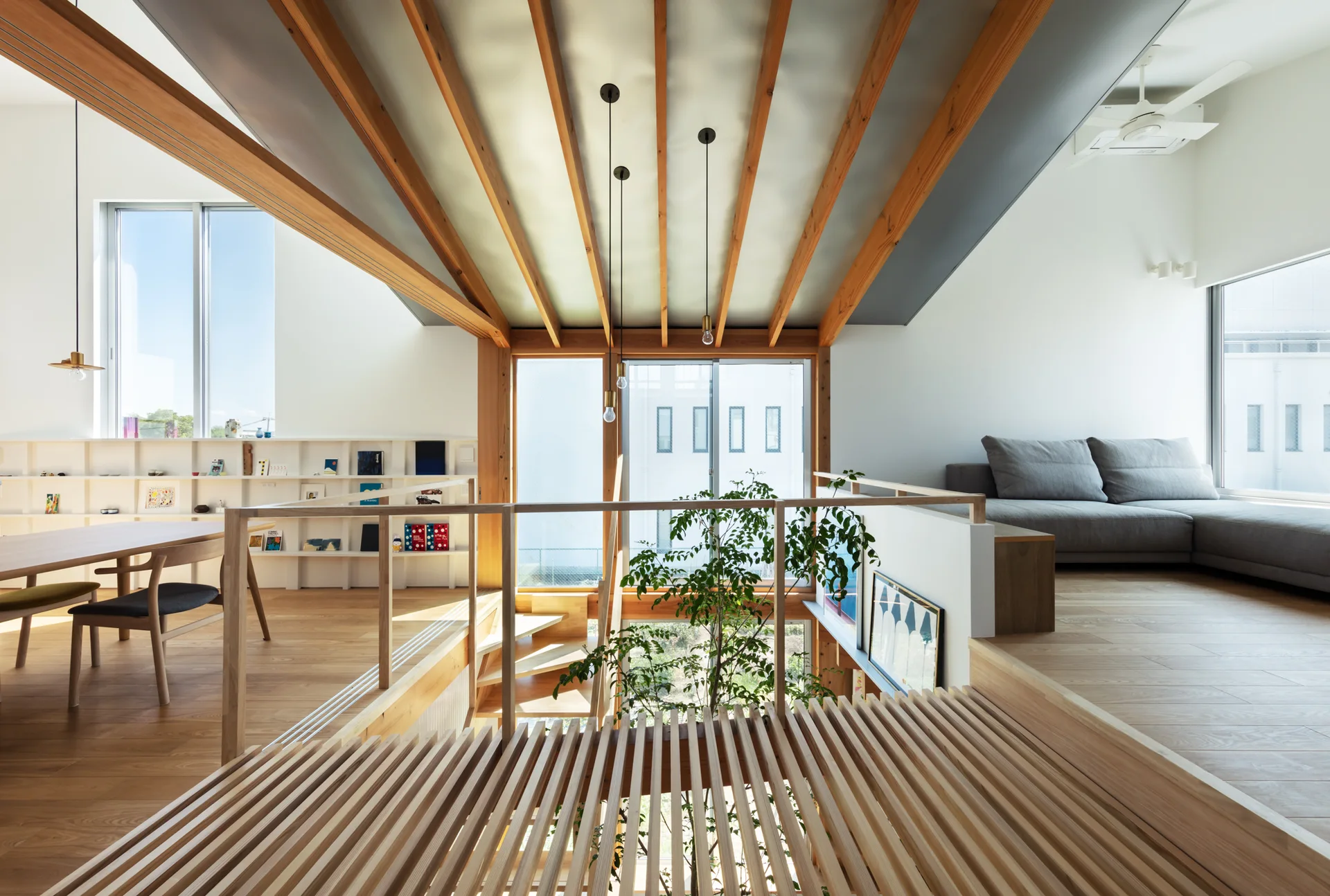 House with a Margin, yukawa design lab, Interior, Table, Wood, Chair, Beam, Windows, Deck