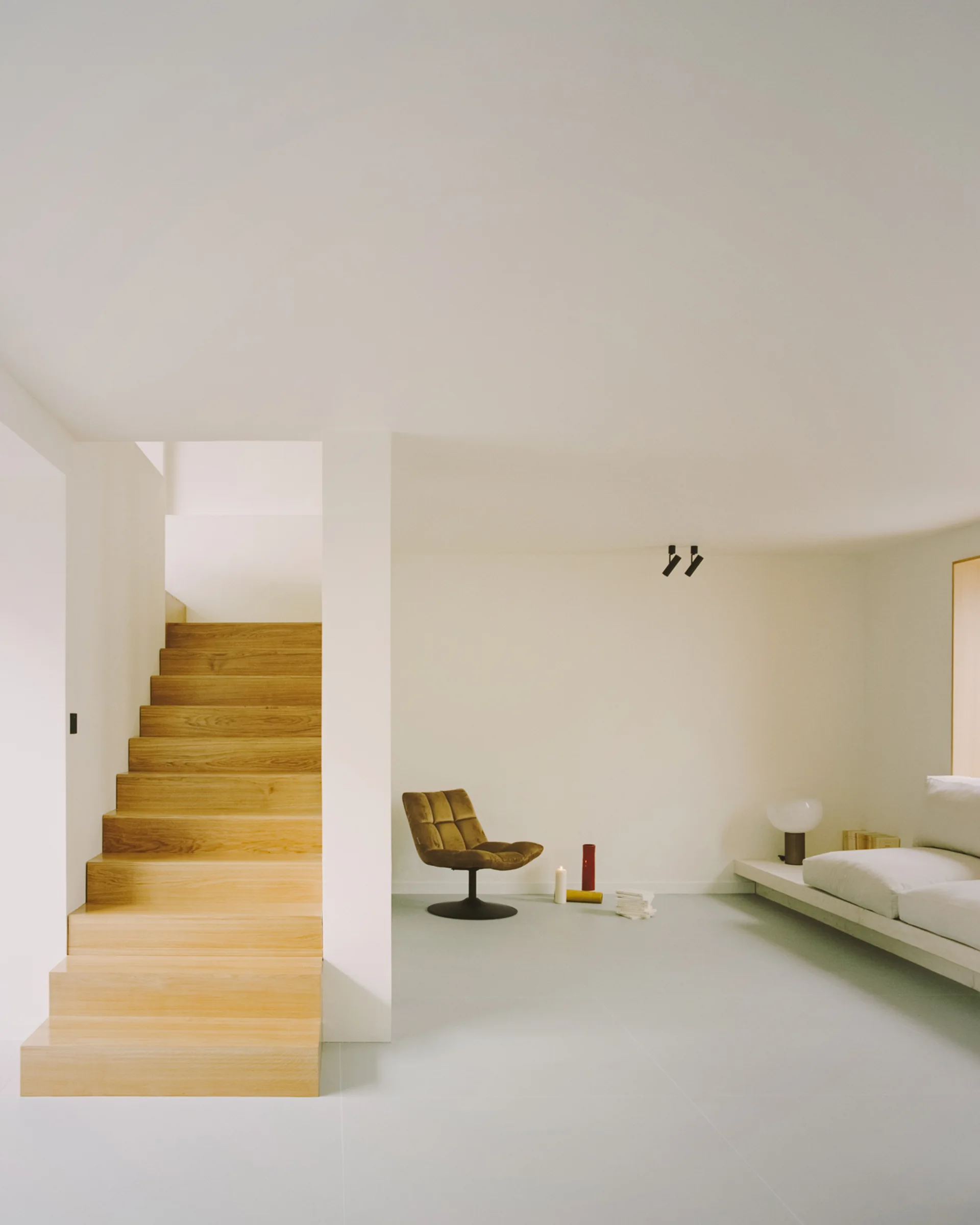 The Island House, Clément Lesnoff-Rocard + Gil Pescal, Interior