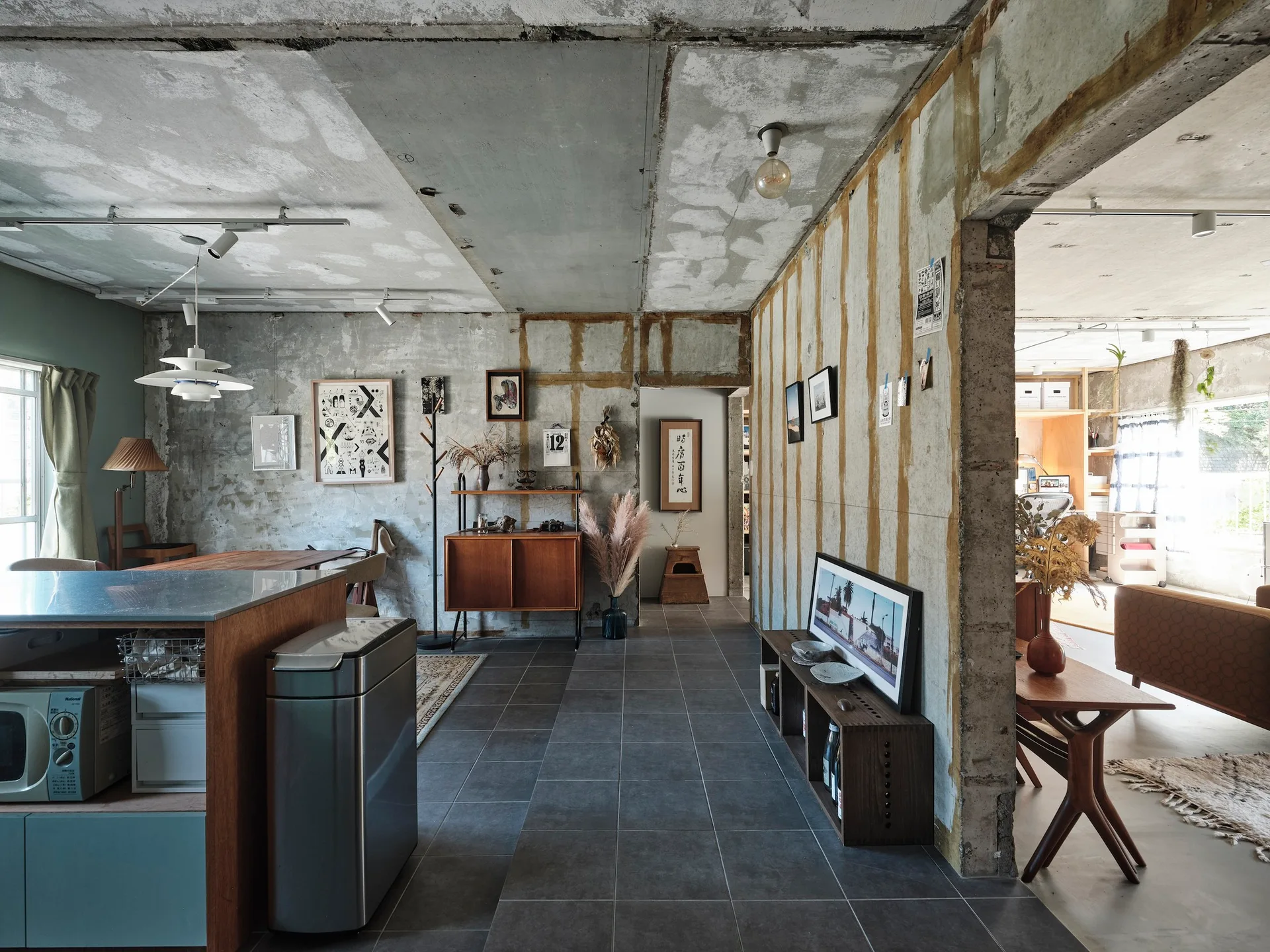 Apartment in Kamakura, ROOVICE, Interior, Kitchen, Windows, Beam
