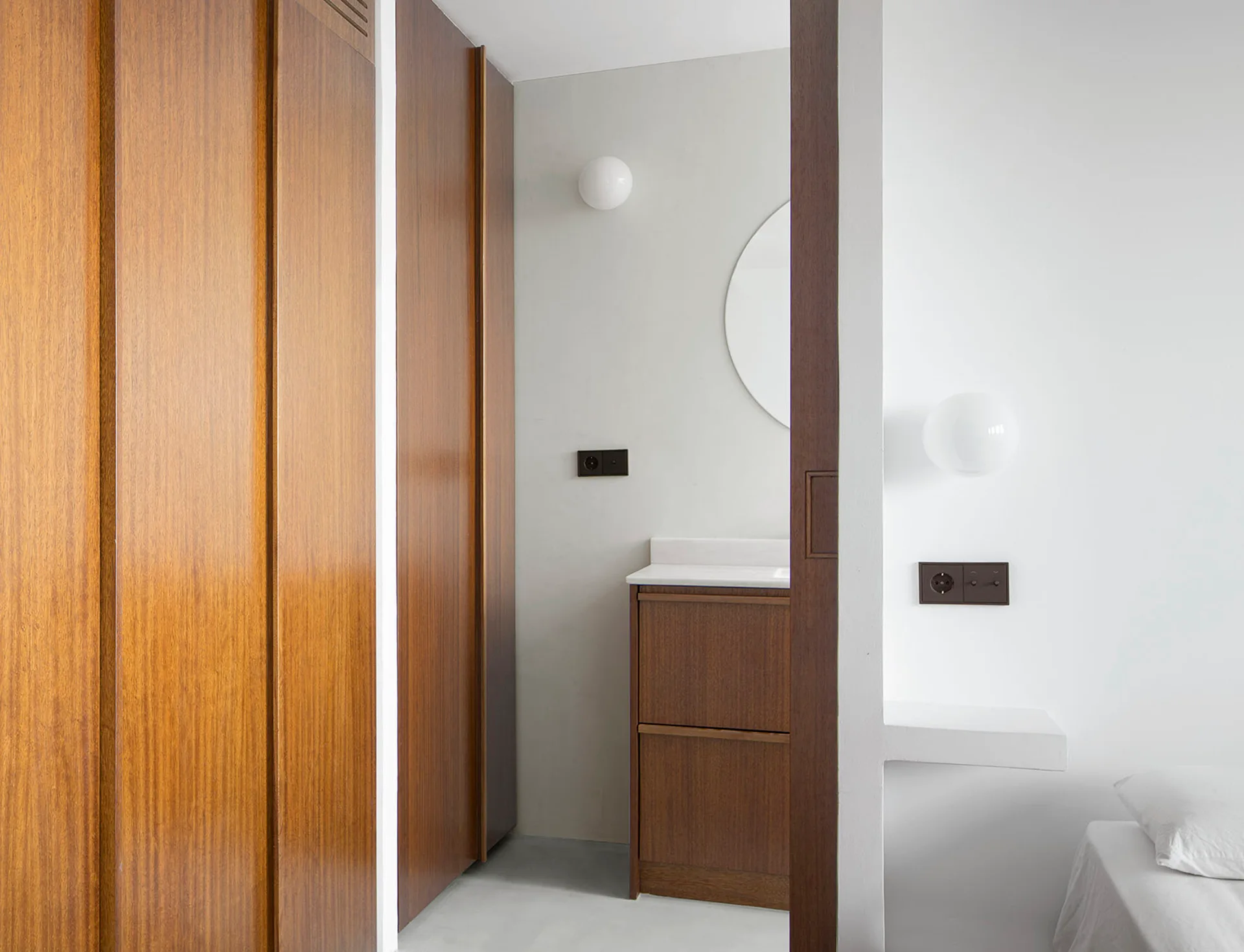 Apartment in the Heart of Poblenou, m-i-r-a architecture, Interior, Wood
