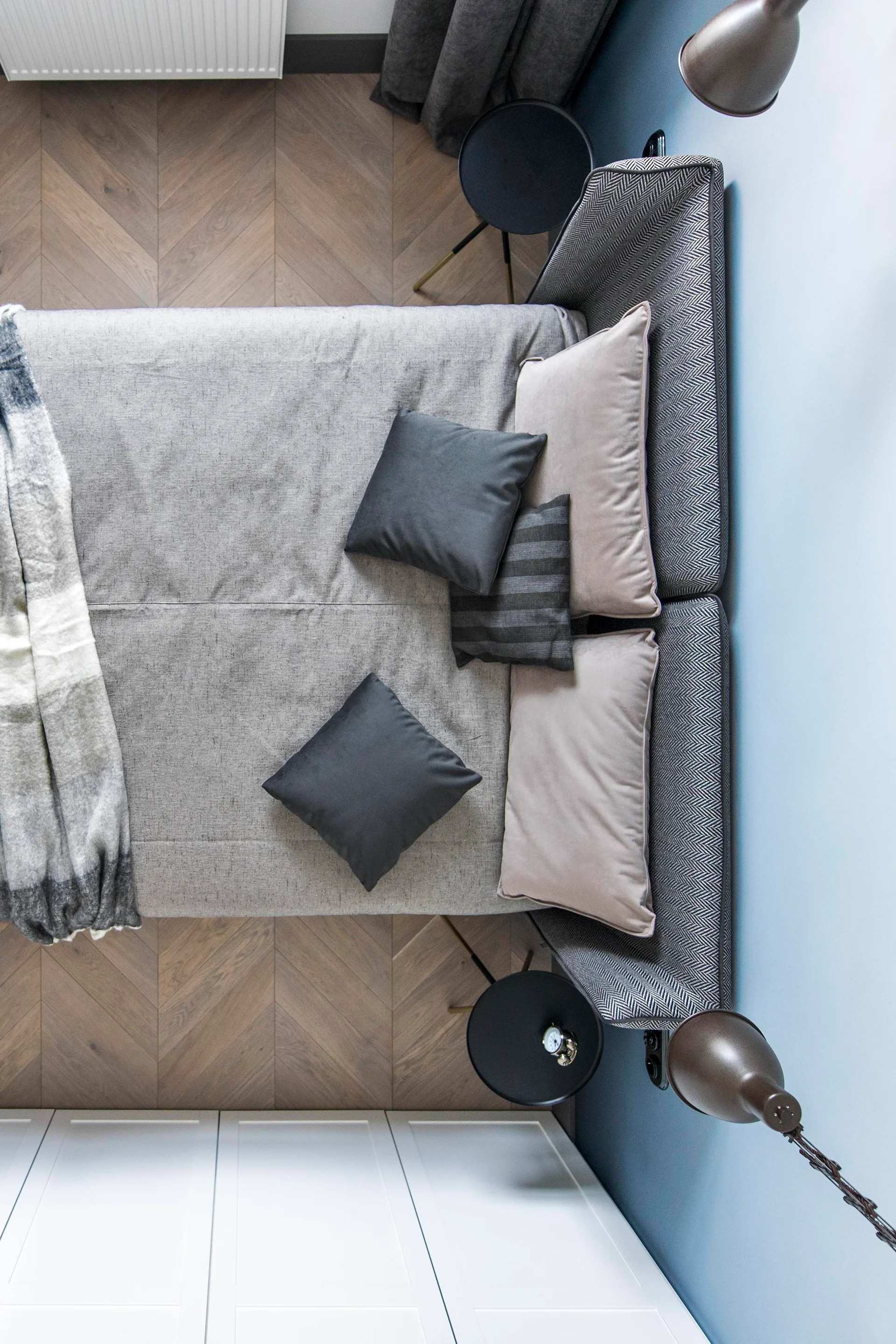 Apartment In Vilnius Old Town, Interjero Architektūra, Sofa, Chair