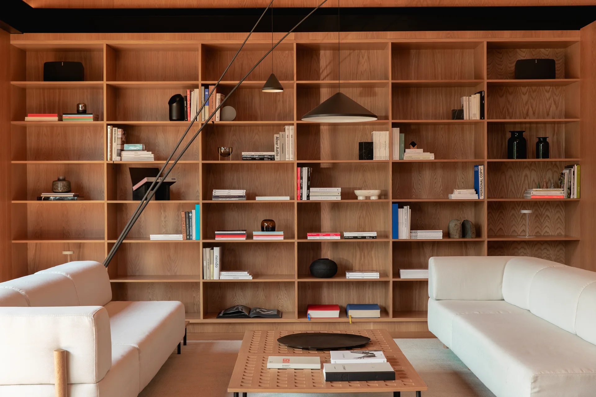 Dos Aguas House, Cinco Sólidos, Interior, Closet, Shelving, Wood