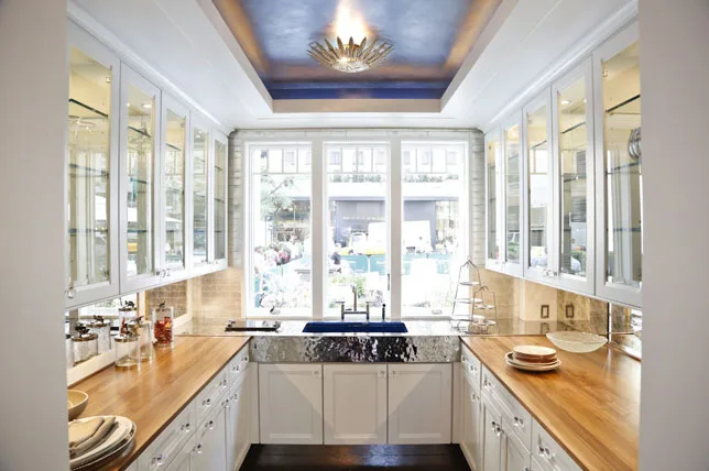 How to make a kitchen look bigger