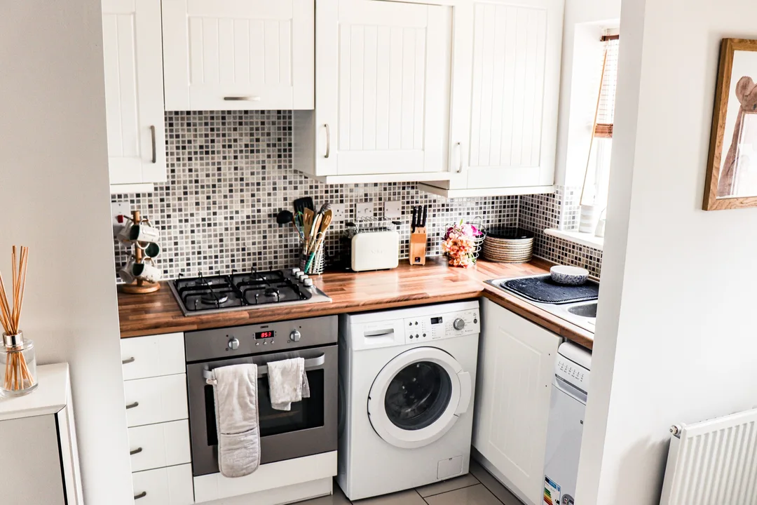 Small Kitchen Renovation Ideas 2021 | Top 15 Tips To Try