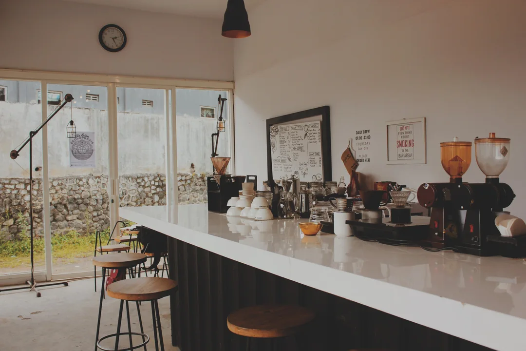 Here’s How To Make A Stylish Home Bar Of Your Own