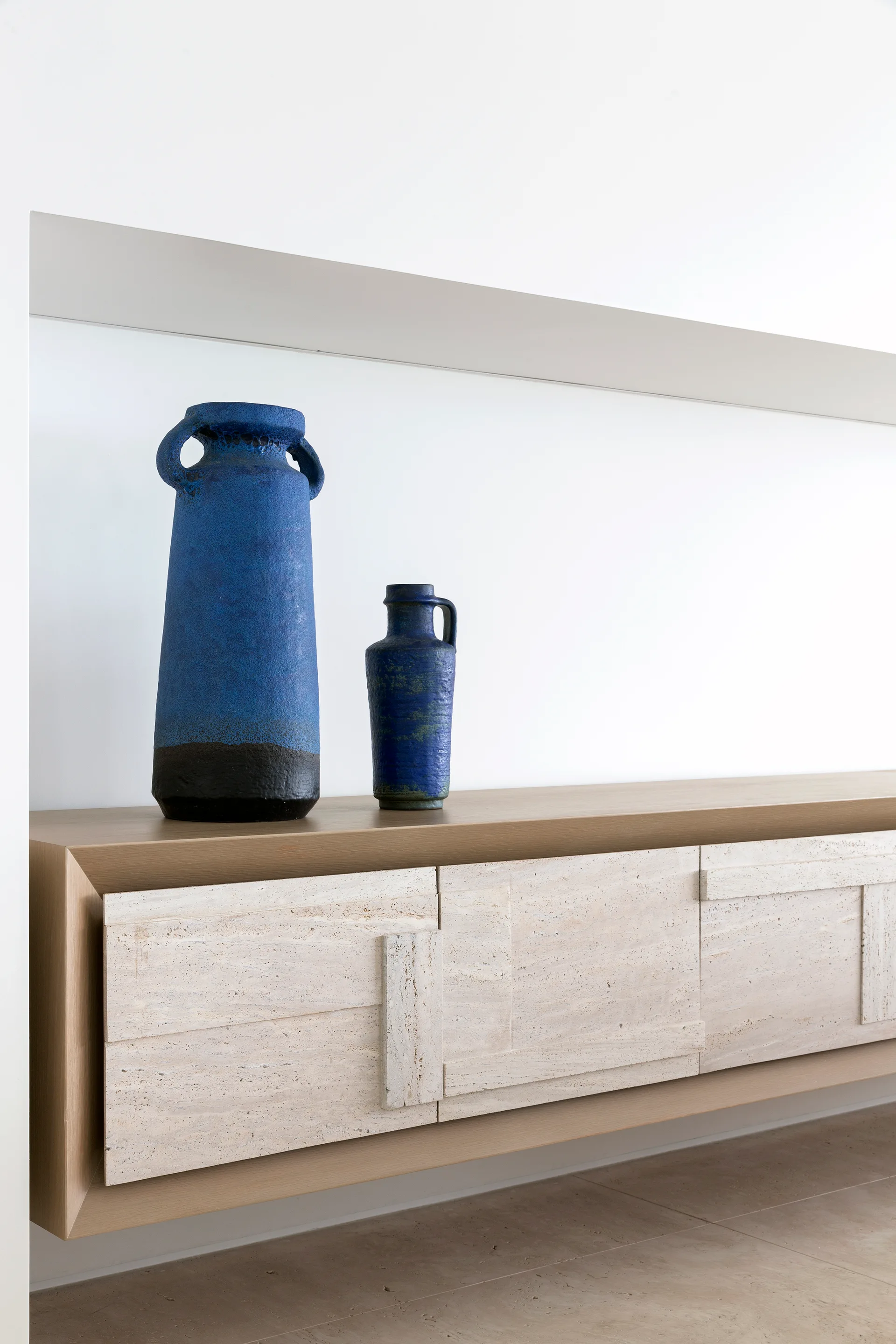 RS Apartment, Studio Arthur Casas, Interior, Shelving