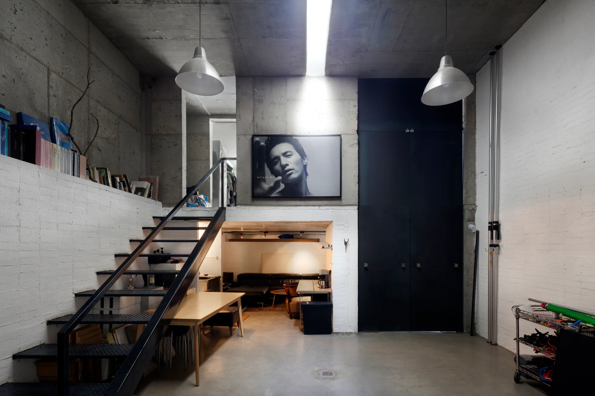 Moonhori Residence, a round architects, Stairs, Handrail