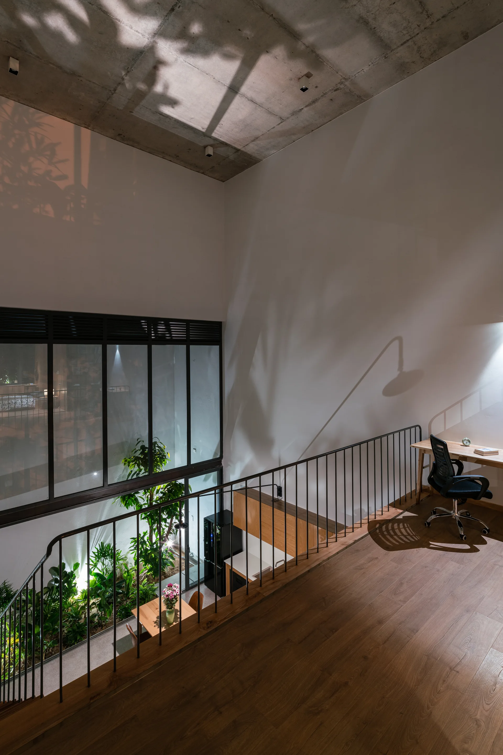 Bin & Bon House, H.a, Interior, Windows, Beam, Handrail