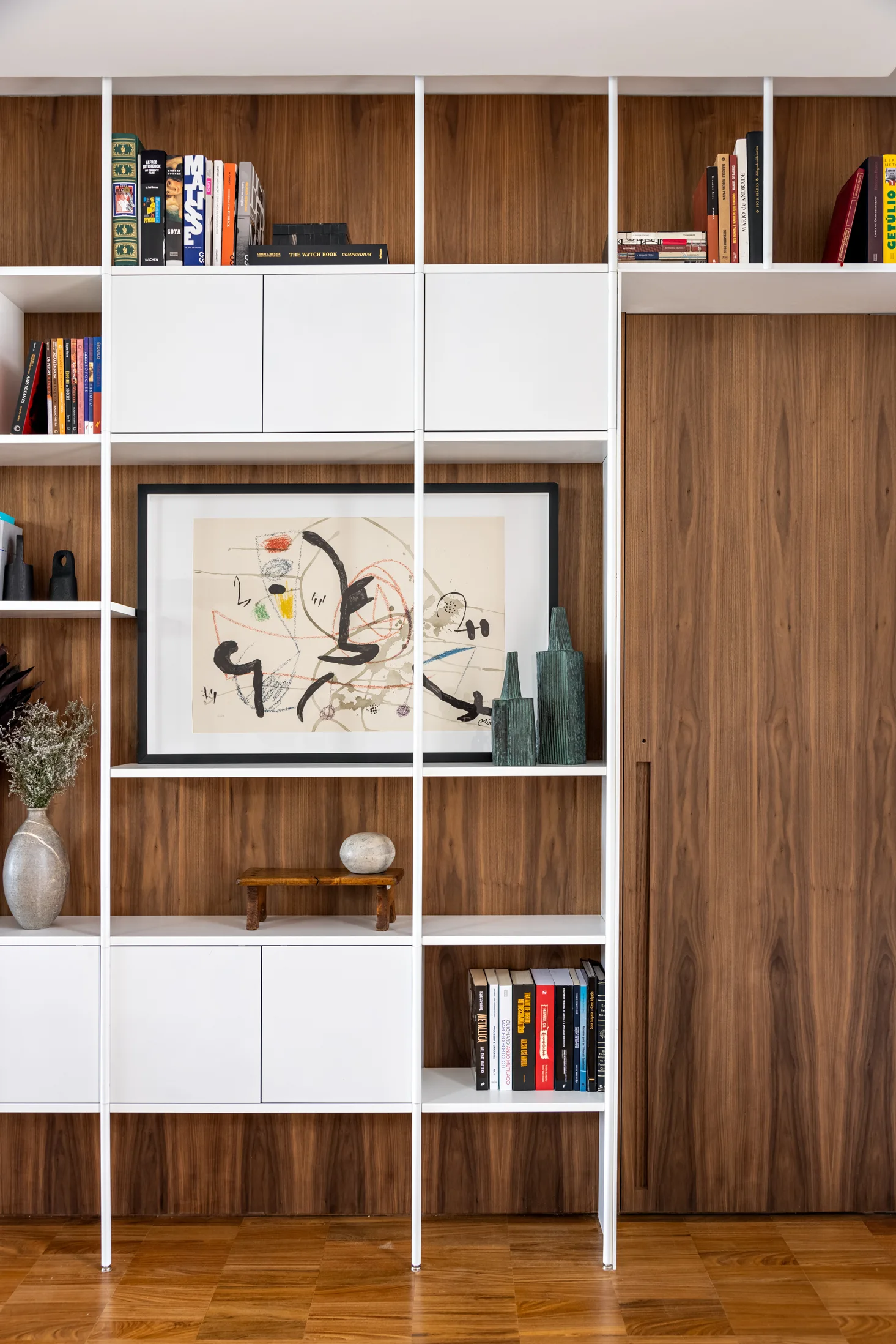 Abboud Apartment, FGMF, Interior, Closet, Shelving