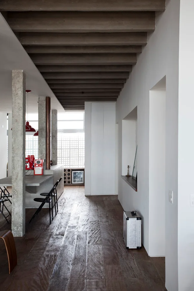 Copan Apartment, Felipe Hess & Renata Pedrosa, Windows, Beam
