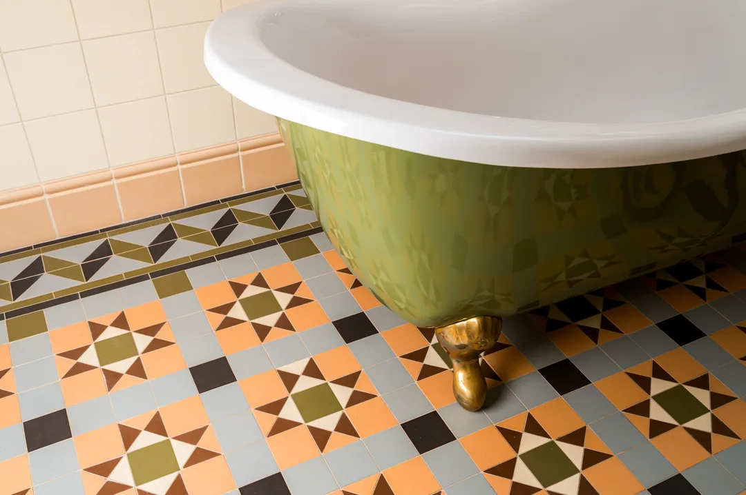 colorful bathroom tiles