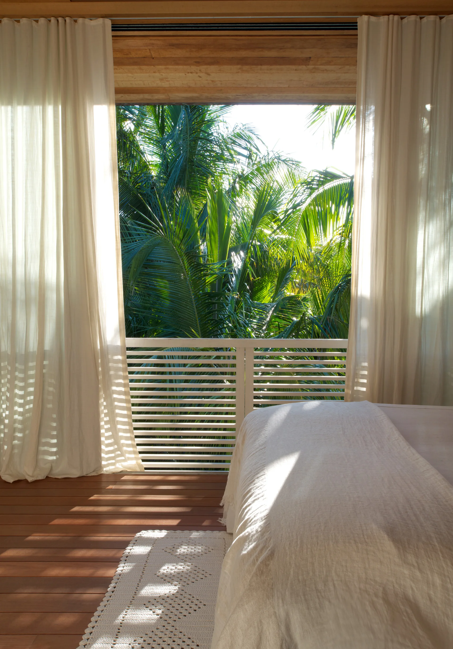 House on a Dune, Oppenheim Architecture + Design, Windows, Chair, Bedroom