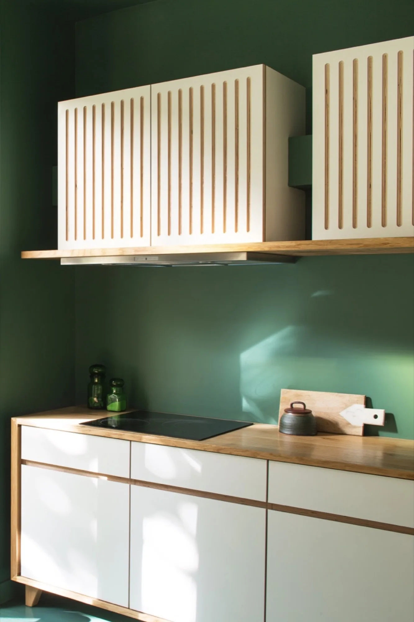 Townhouse, Les Ateliers Tristan & Sagitta, Shelving, Countertop, Kitchen