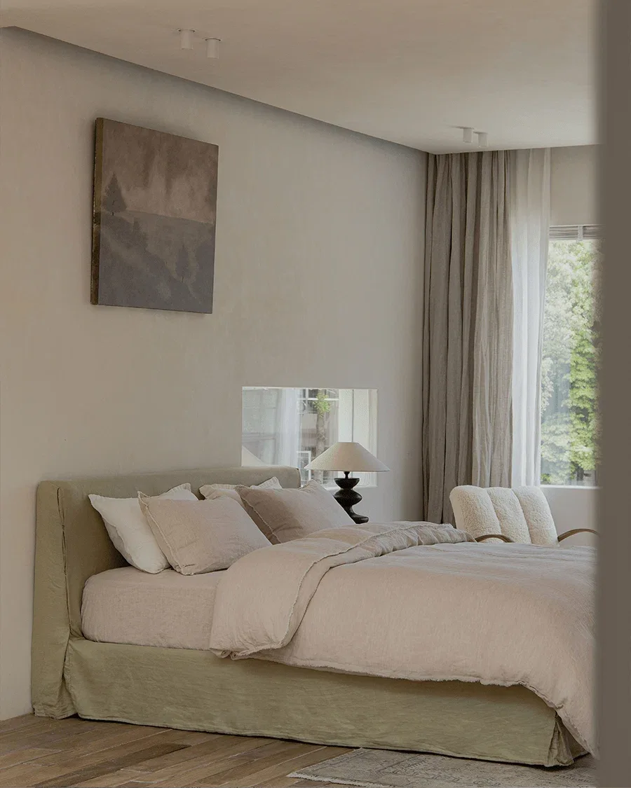 Freya Linen Bed