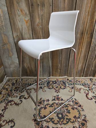 Modern White Bar Stool