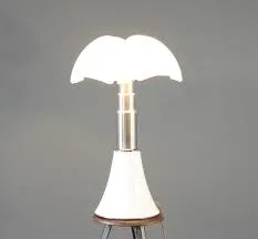 Pipistrello White Conical Table Lamp