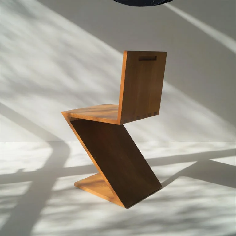 Natural Wood Zigzag Chair