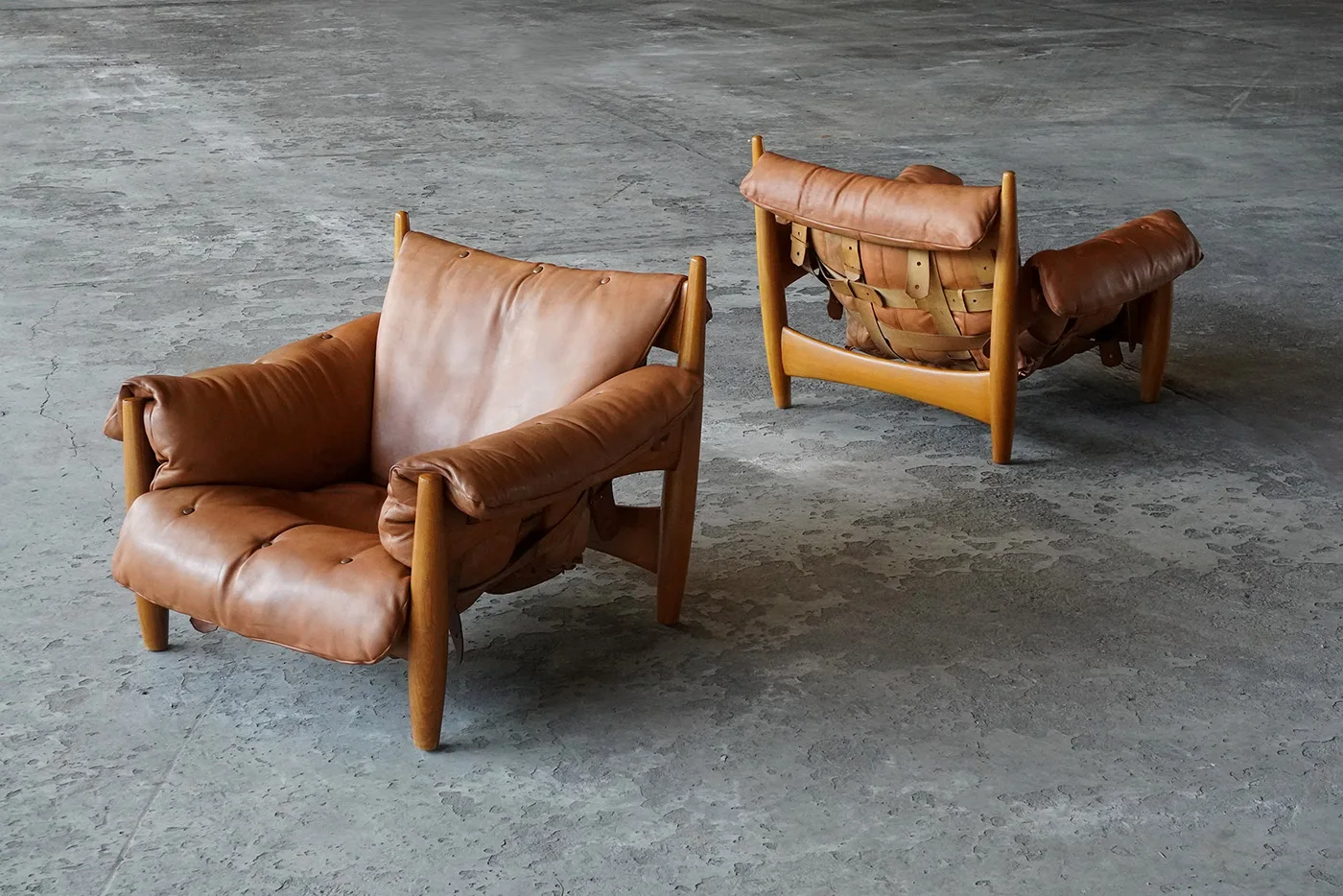 Sergio Rodrigues Sheriff Leather and Wood Sling Armchair