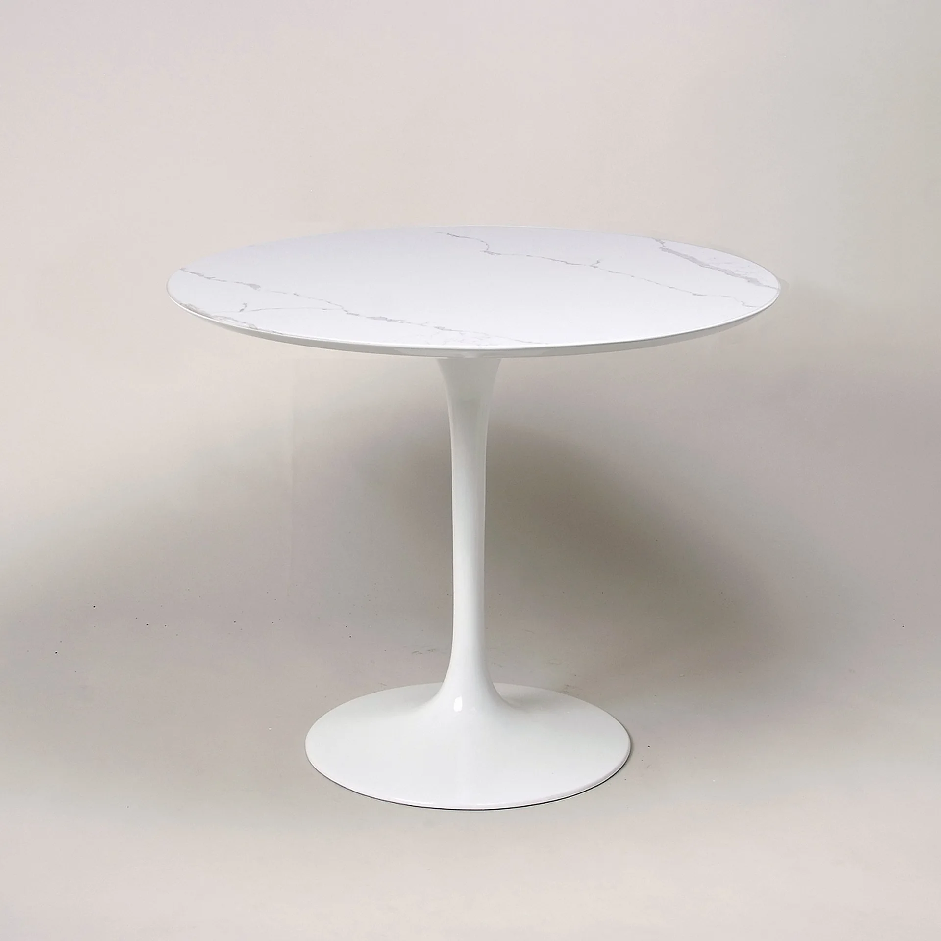 Tulip Round Marble Pedestal Dining Table
