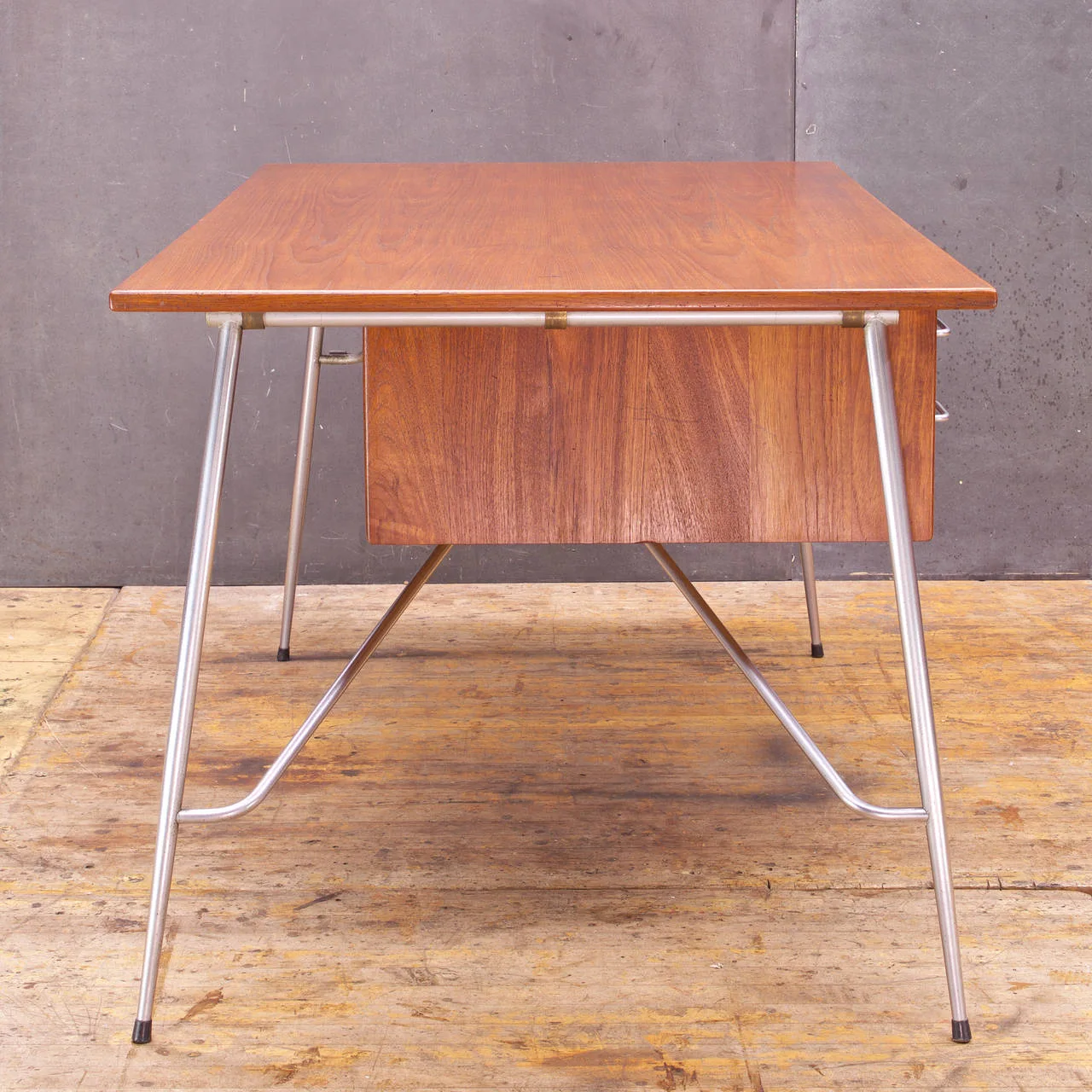 Mid-Century Modern Rectangular Dining Table
