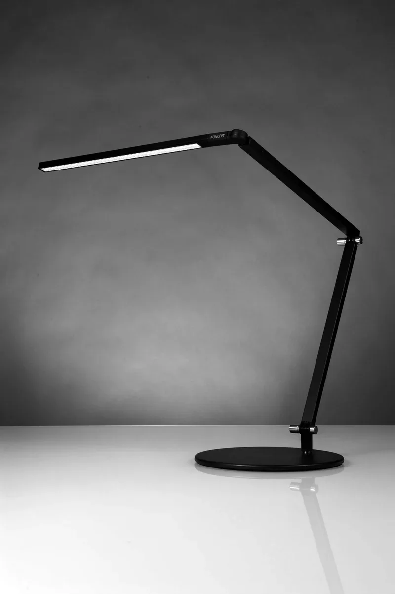 Matte Black Minimalist Desk Lamp