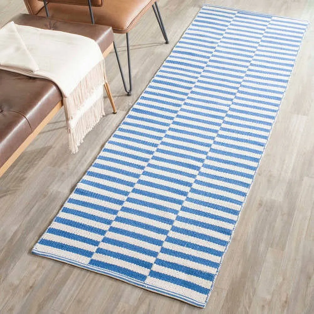 Safavieh Montauk Raeyln Striped Area Rug