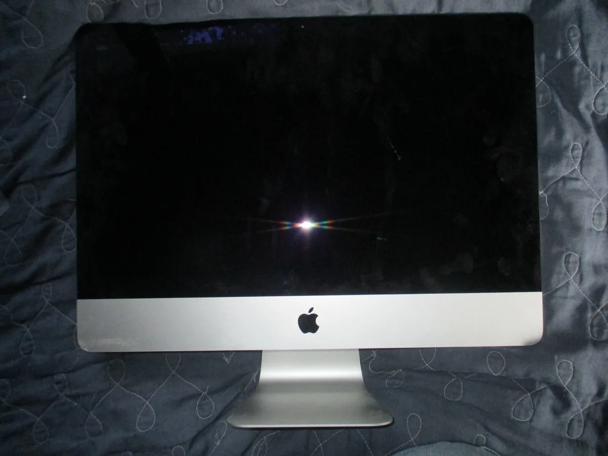 Apple iMac All In One Computer