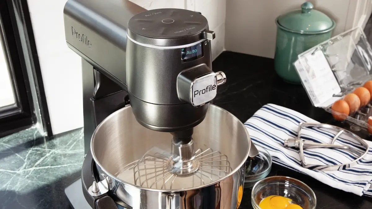 Modern Matte Black Stand Mixer
