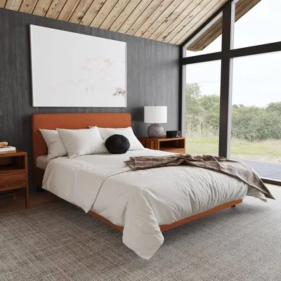 Kelsey Upholstered Platform Bed