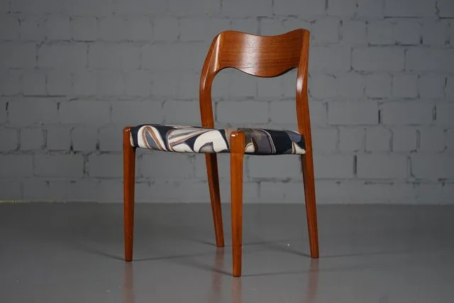 Mid-Century Modern Dining Chair
