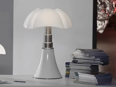 White Metal Table Lamp