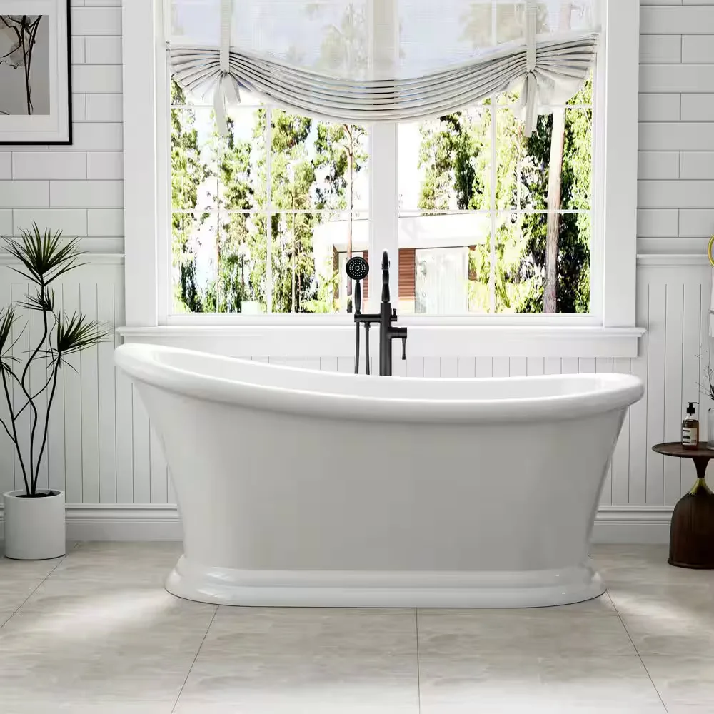 Glossy White Oval Freestanding Bathtub