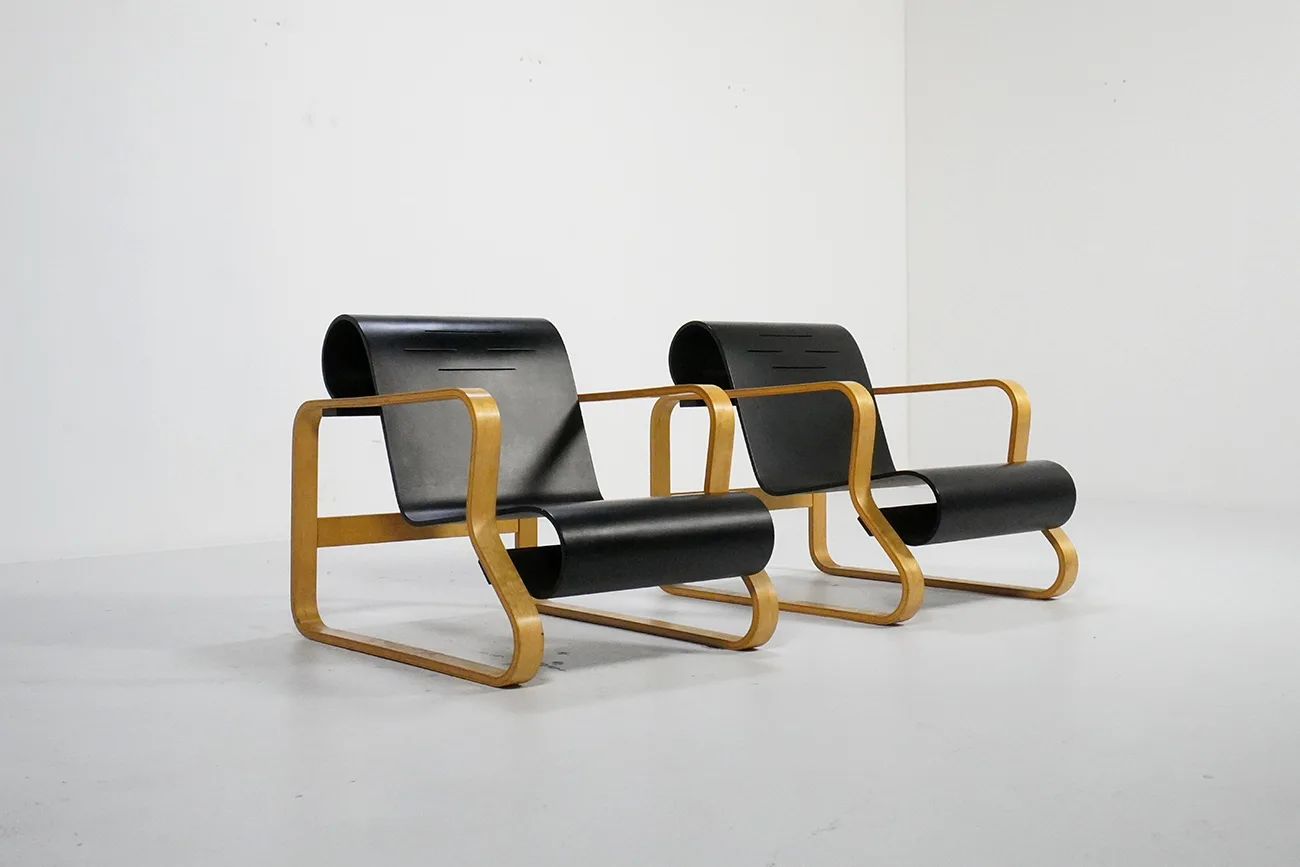 Alvar Aalto Paimio Black Bentwood Armchair