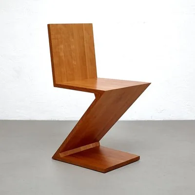 Natural Wood Zigzag Chair