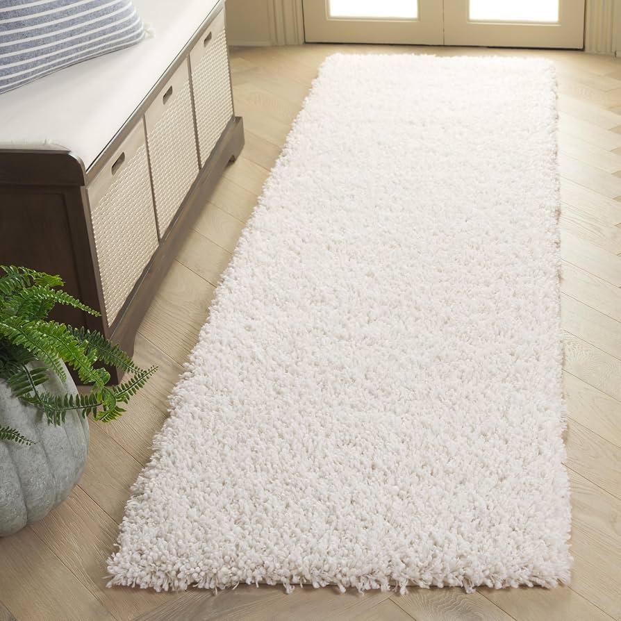 Safavieh Classic Shag Runner Rug