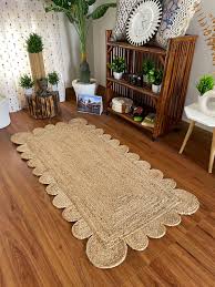 Natural Scalloped Jute Runner
