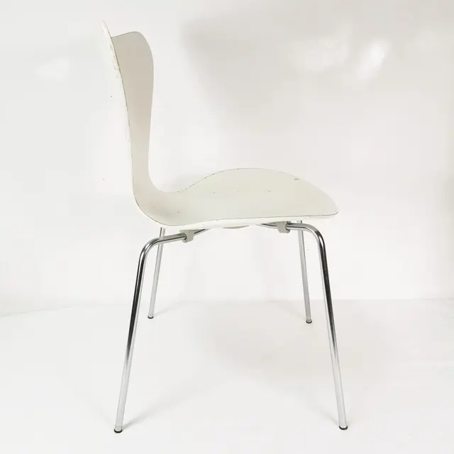 White Mid-Century Modern Dining Chair
