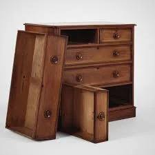 Antique Victorian Chest Of Drawers