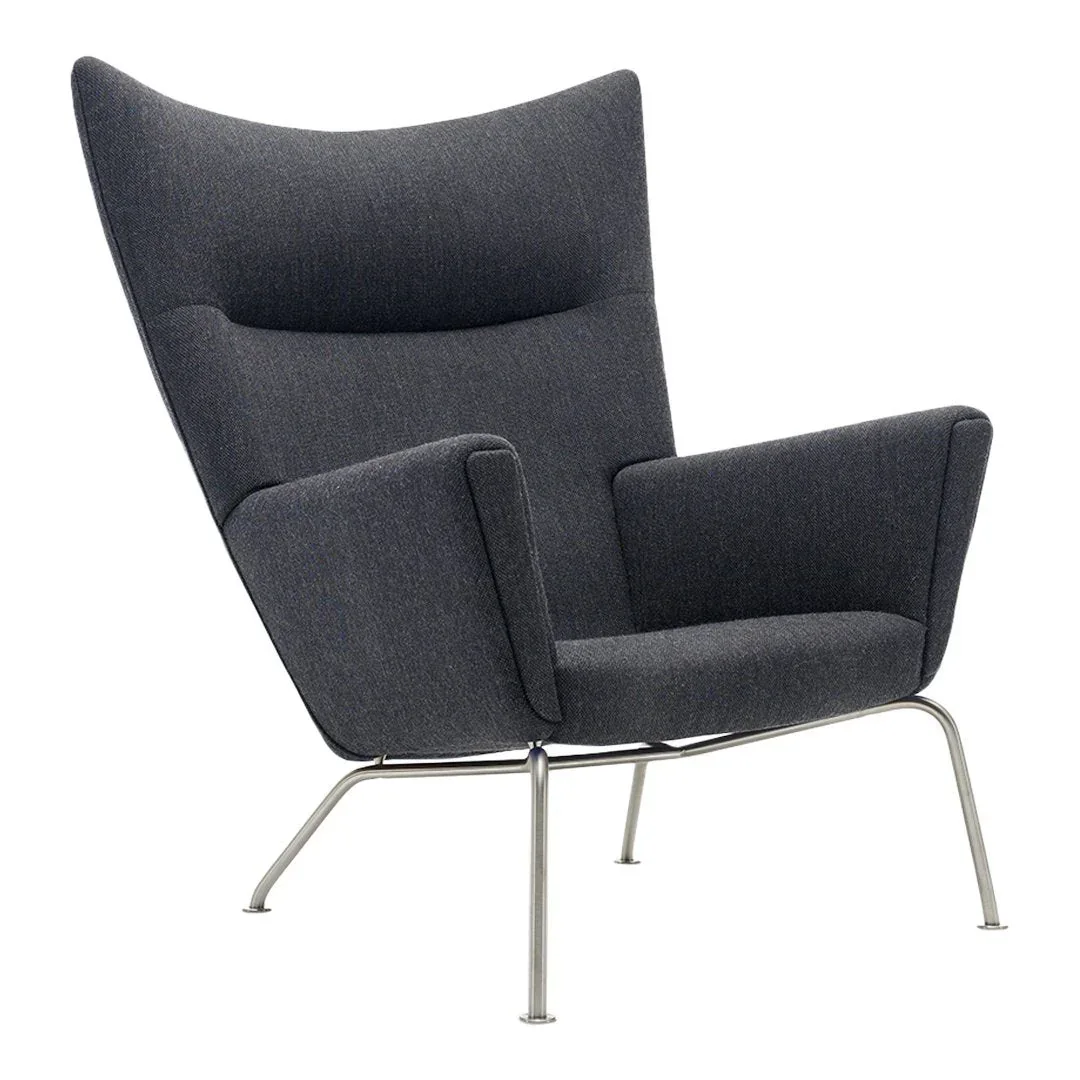 CH445 Wing Chair