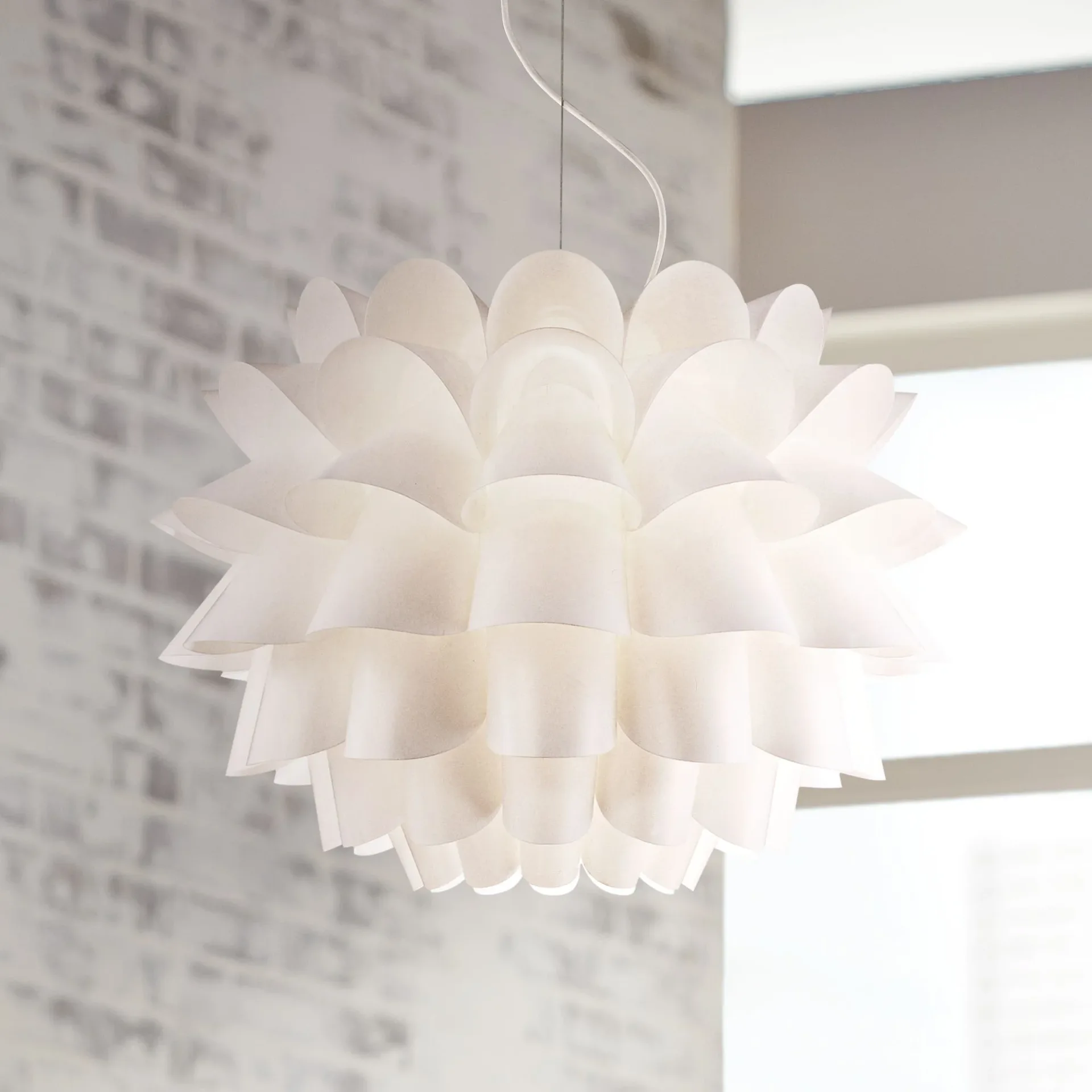 White Flower Pendant Light