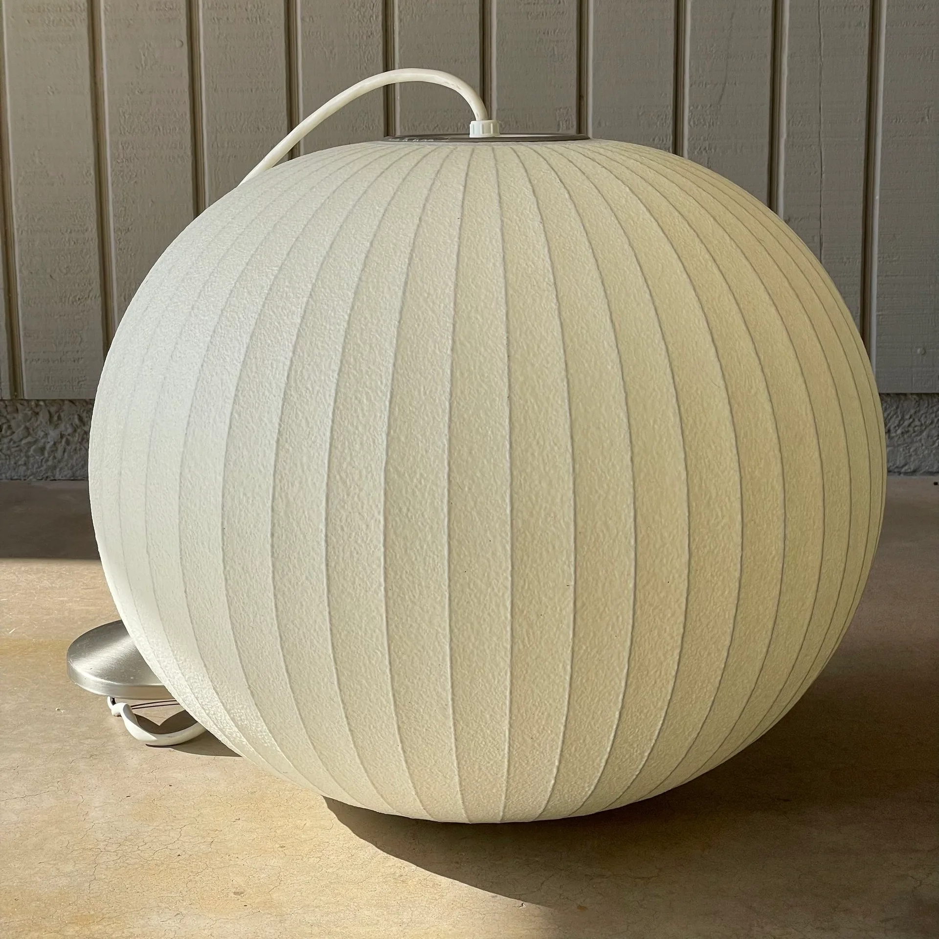 George Nelson Bubble Mid-Century Modern Ribbed Pendant Light