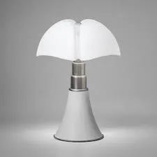 Petalica White Metal Table Lamp
