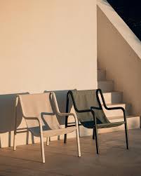 Nokk Minimalist Metal Outdoor Lounge Chair