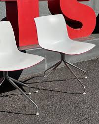 Arper Catifa White Modern Dining Chair