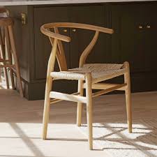 Natural Wood Wishbone Dining Chair