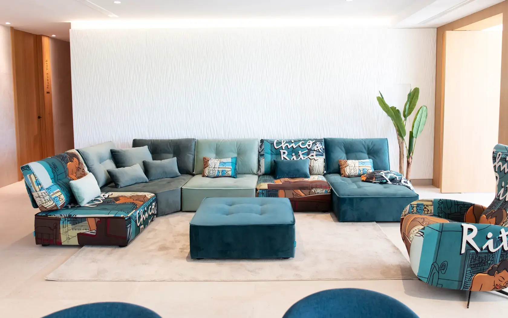 Arianne Plus Modular Sectional Sofa
