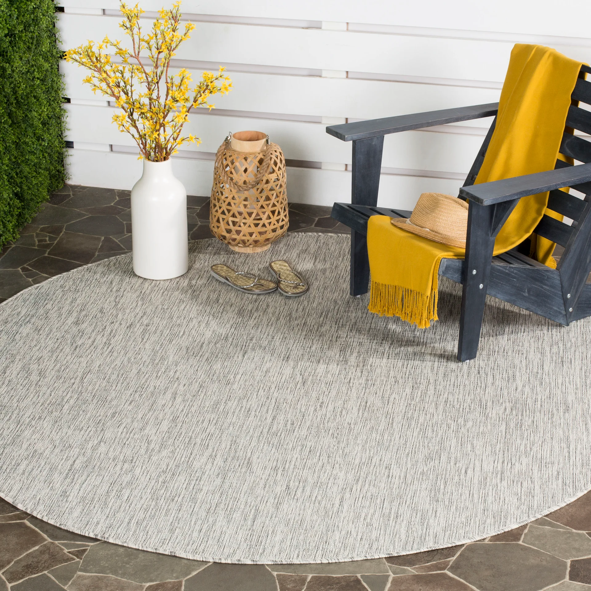 Safavieh Courtyard Textured Round Area Rug