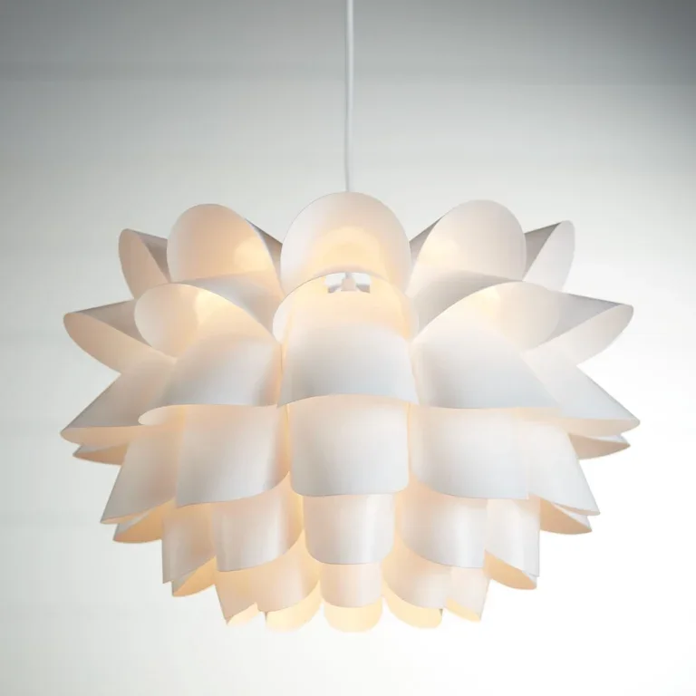 White Flower Pendant Light