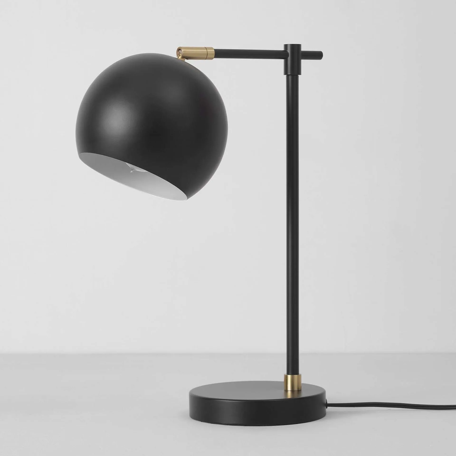Matte Black Metal Table Lamp