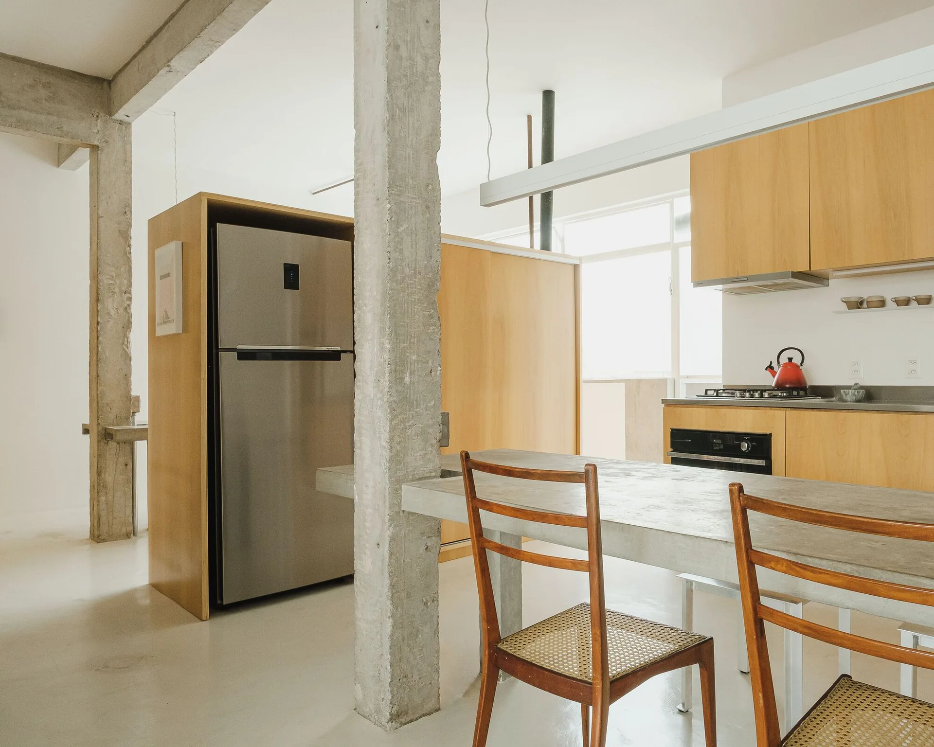Aureliano Coutinho Apartment, JPG ARQ, Interior, Kitchen, Countertop, Chair